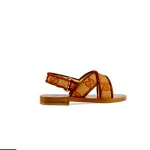 Baby girl Gucci sandals